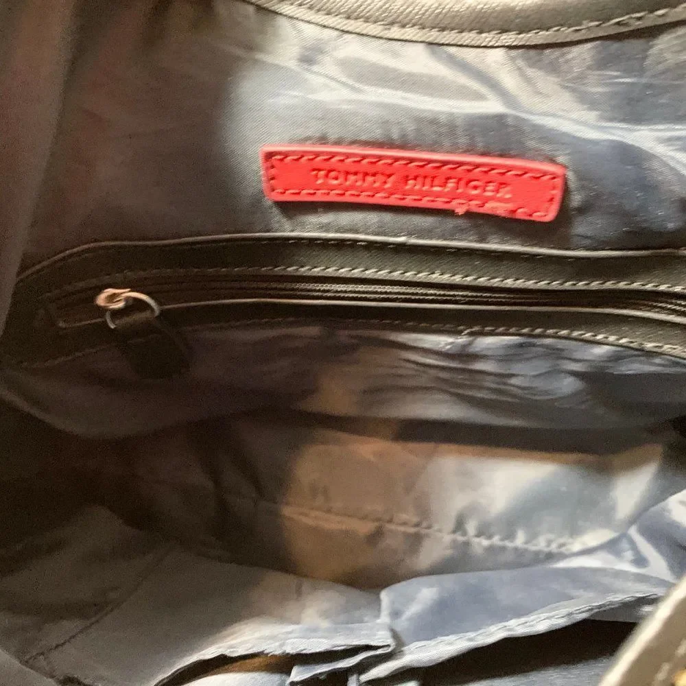 Tommy‎ Hilfiger Black/Tan Initialed Purse